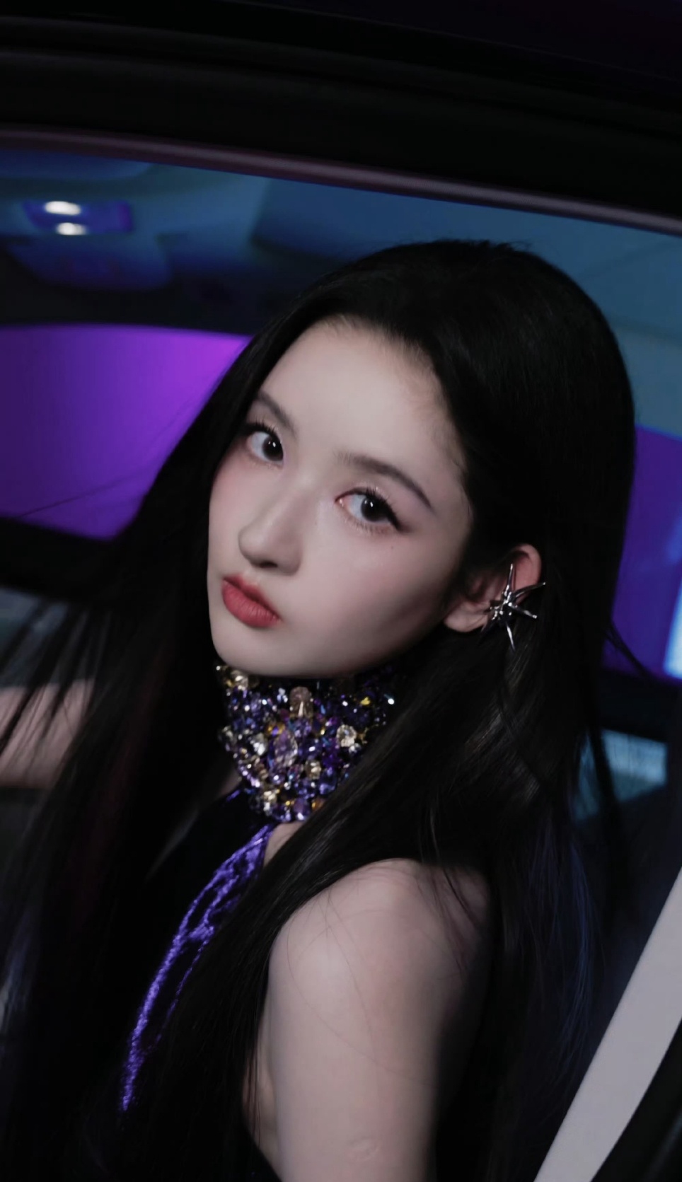 王玉雯古娜拉黑暗之神王玉雯紫色的正确打开方式谁懂啊！王玉雯一穿紫色，直接把童年回