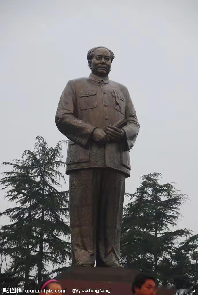 毛主席雕像
