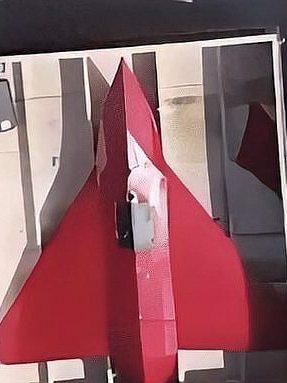 反击手段越来越精准狠！伊朗伊斯兰革命卫队使用了“哈迪德110”高速无人机，最高时