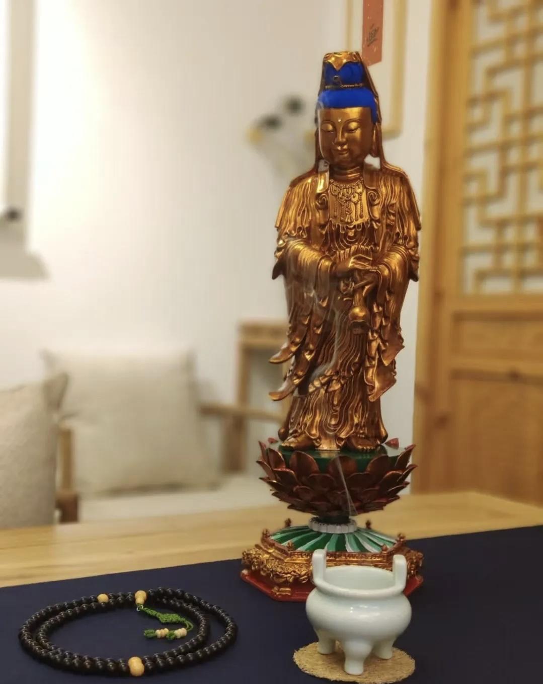 梦想，是每个人心中最珍贵的光，它从来没有高低贵贱之分，也不分平凡与伟大。只要是发