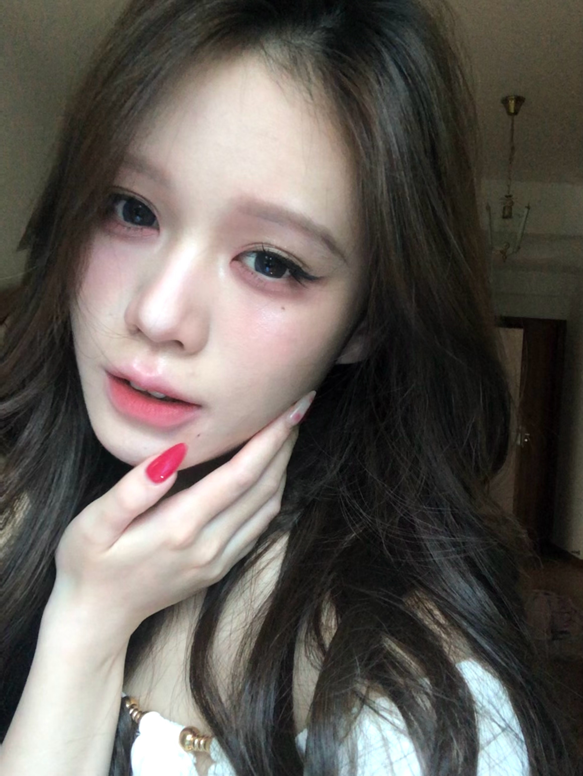 淡妆好看还是浓妆好看呀（最近有点爱水光肌了 ​​​