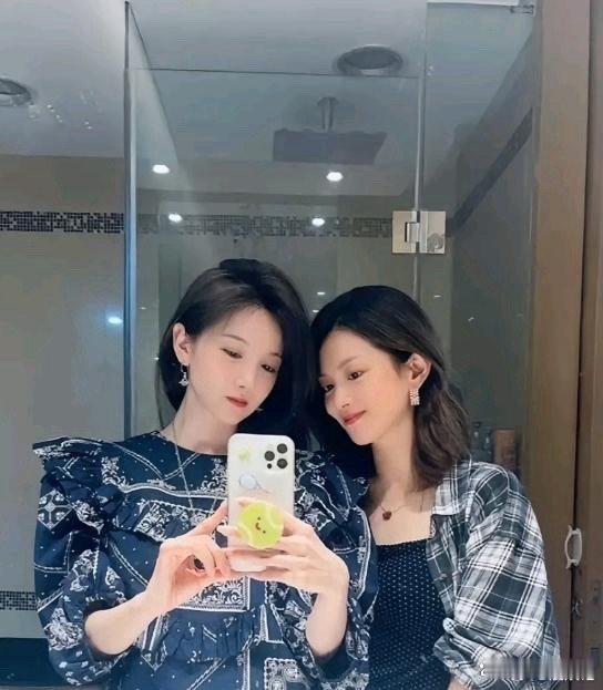 陈昊宇和陈小纭站一起 小腿粗细差别真大 