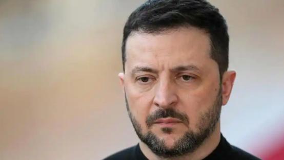 泽连斯基：将对中国公民实施制裁。 俄罗斯消息，12月22日，泽连斯基在其电报账号