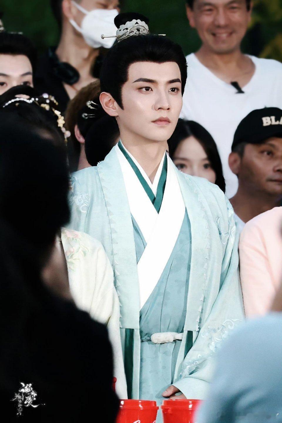 感觉陈鑫海不太贴表妹万福男主人设，这个男演员比较适合演那种腹黑型的。我最近刷到那