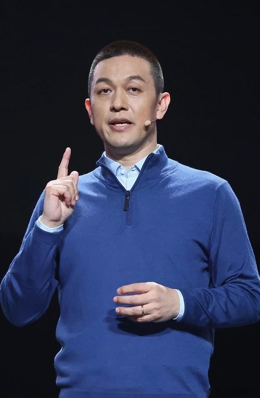 蔚来李斌再次发出预警李斌又给车市泼冷水了，这次直接说要做好全年销量跌15%-20