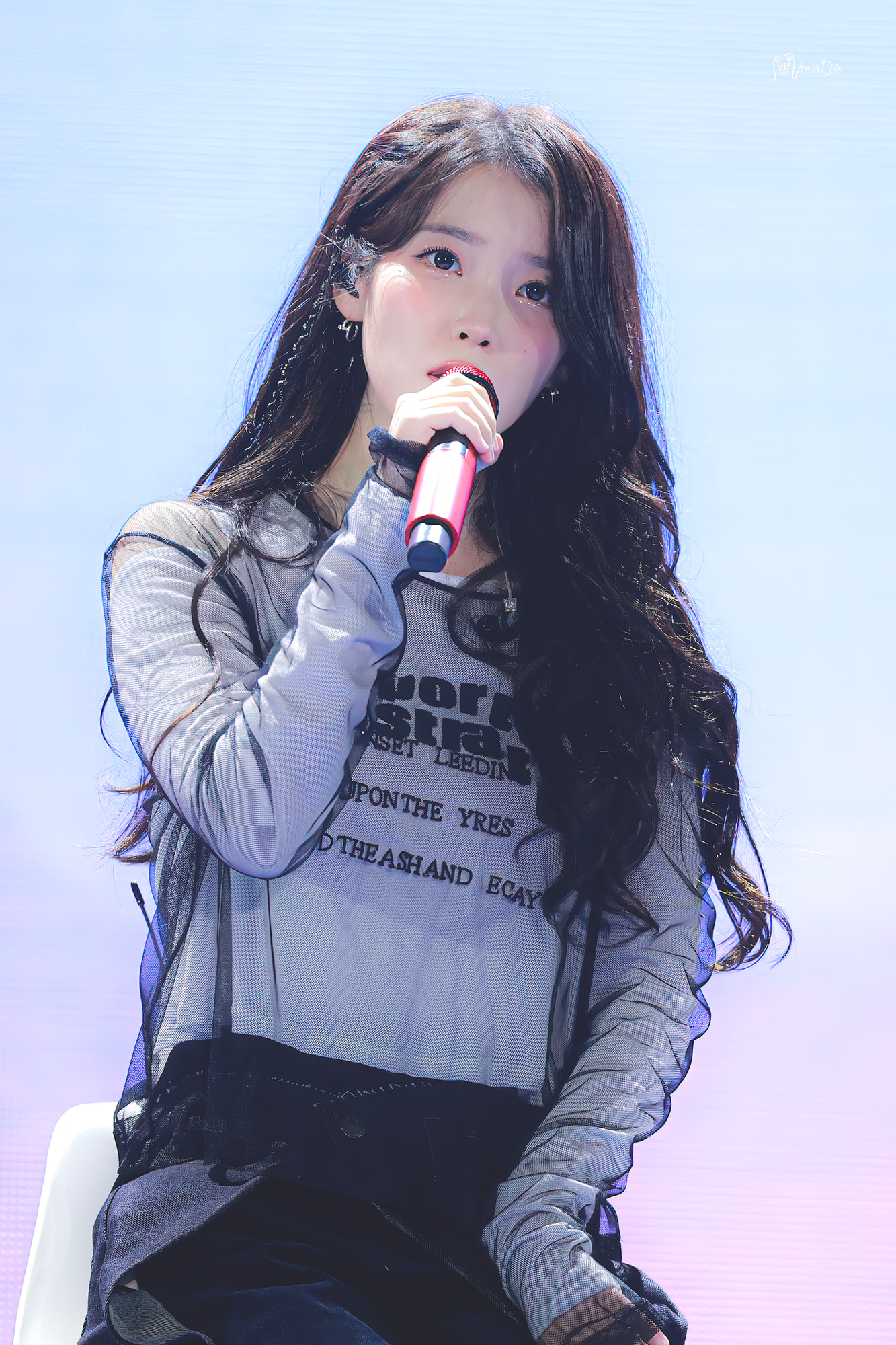 IU[超话]  🌸IU出道17周年粉丝见面会 250913 IU Byesum
