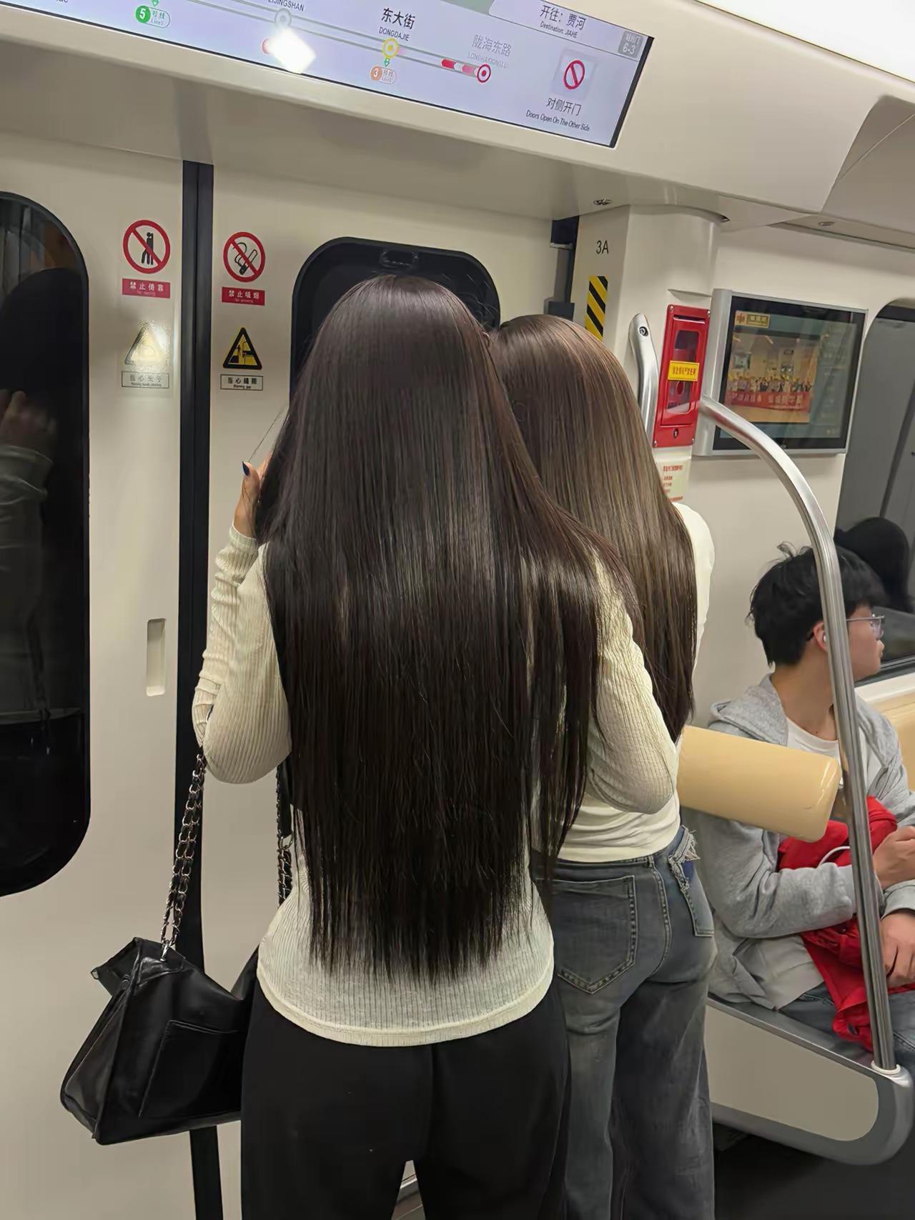 我想去问问她们用的什么洗发水