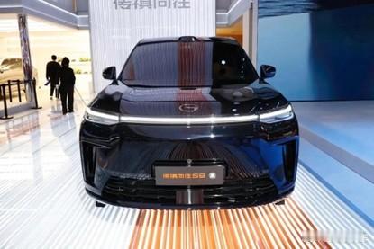 内战！定位近问界M7，全系4驱+华为智驾的自主新车，能取代M7？30万级中大型S