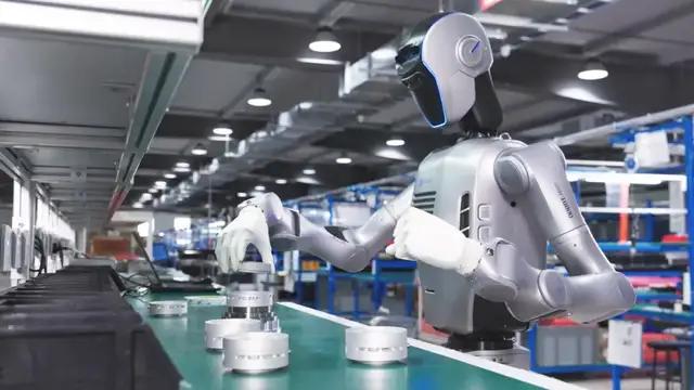 2026世界机器人大会上，深圳越疆科技带来的全新具身智能技术，刷新了大众对国产机