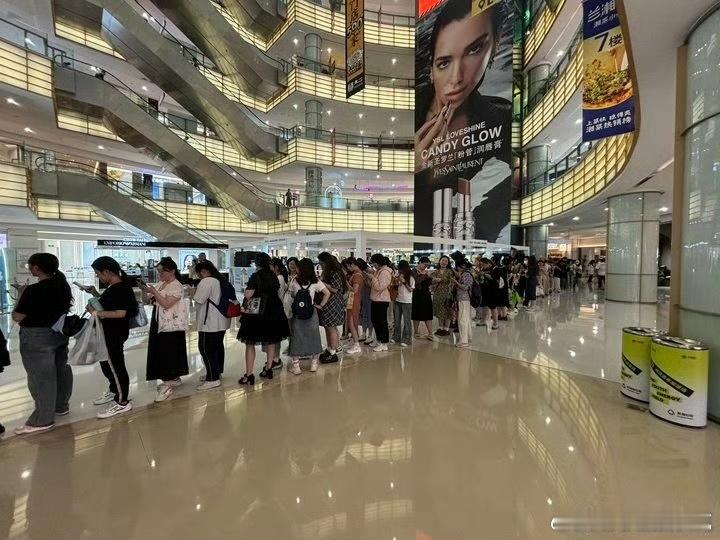 #古茗员工碎了#  古茗这个活动真的还是很火爆的呀，其实看得出来这一次大家的热情