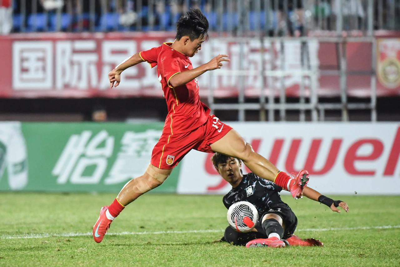 U17淘汰沙特，U16战胜韩国夺冠。可以期待一下了，真是英雄出少年，年初U23这