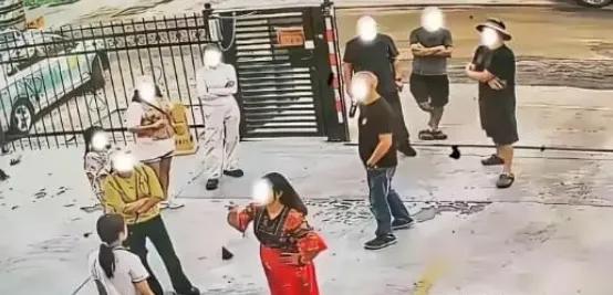 看一件事，知晓前因后果真的很重要！

睡自己车里被收150块，最后歪曲事实让店家