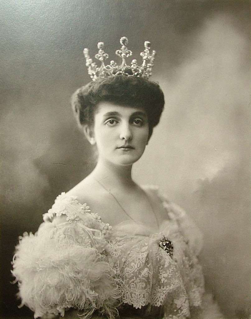 【来自投稿】蒙特内哥罗王妃娜塔莉亚（1882-1950），1905年。 