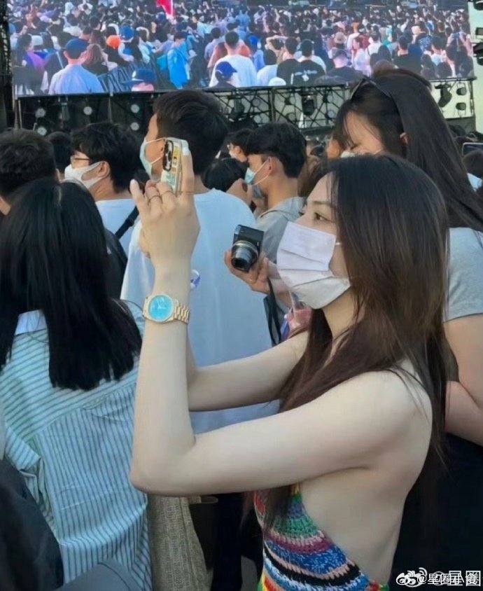 穿肚兜为啥在古装剧里看着就蛮正常，而现实中穿起来就感觉不太得体呢  