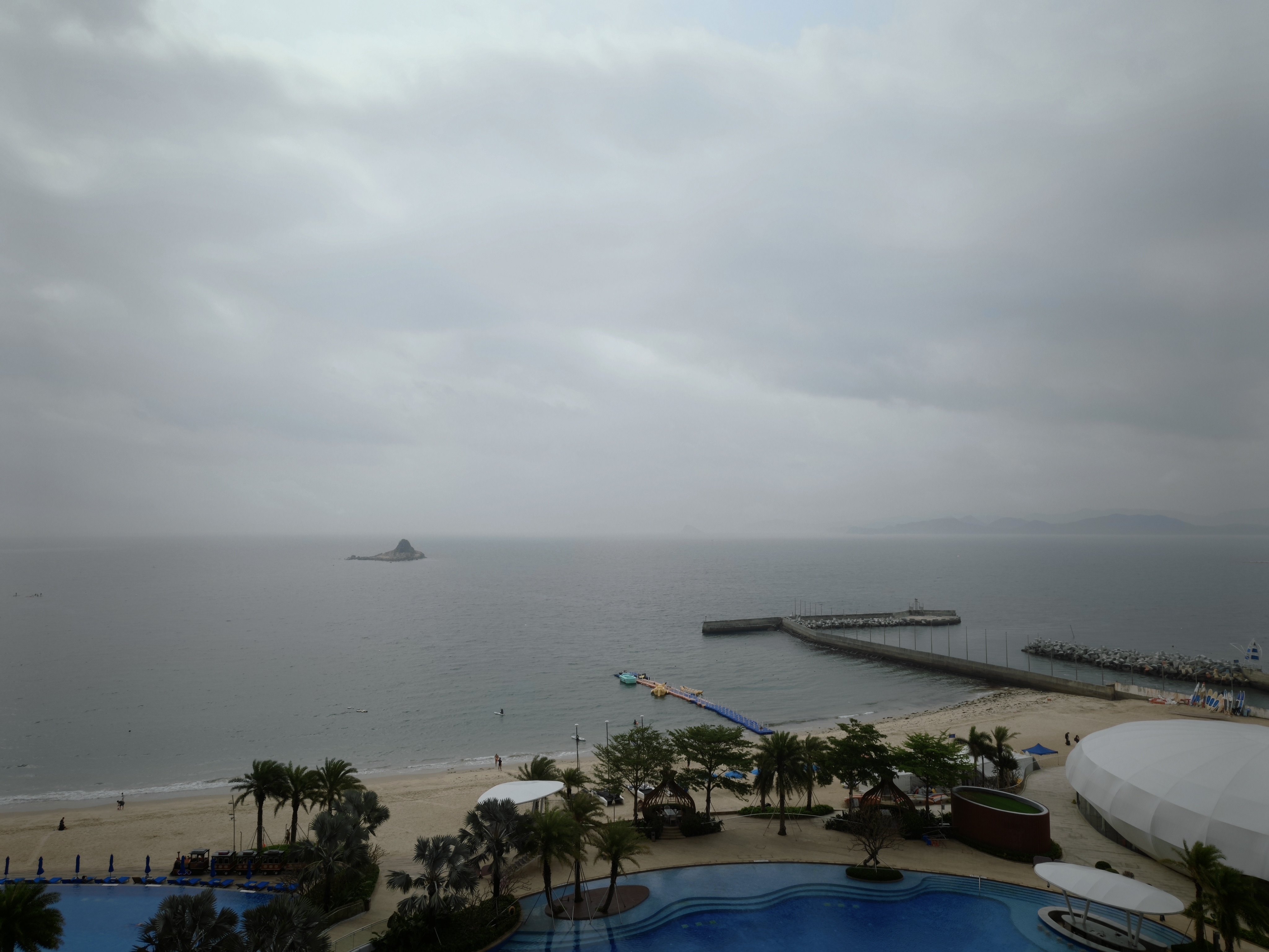 早上好啊，今天天气又一般，你那有蓝天白云吗