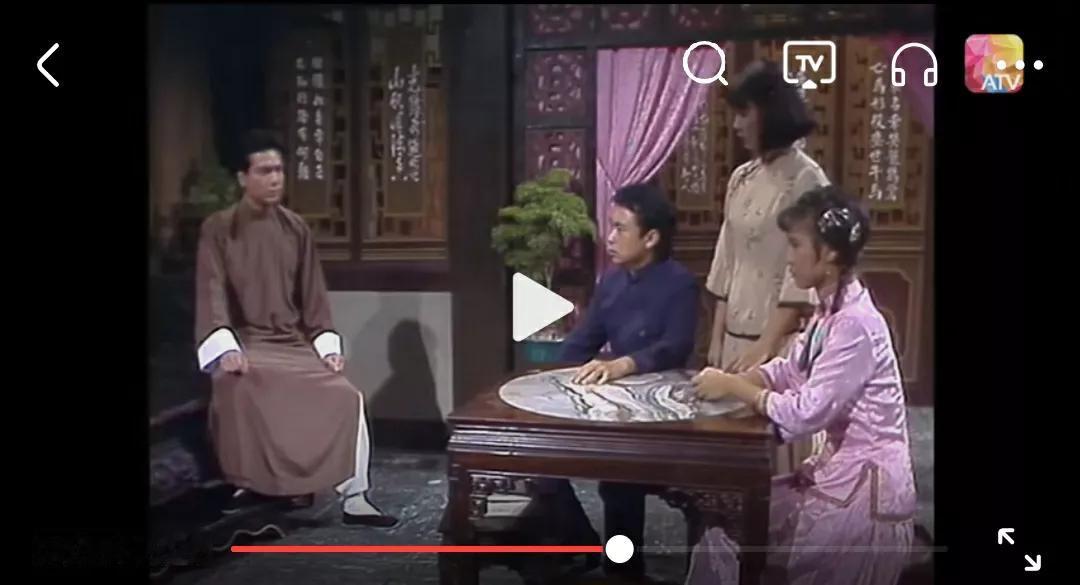 #妙笔生花创作挑战# 看看我国的长衫多漂亮，衬得人长身玉立，非常潇洒，而且有读书