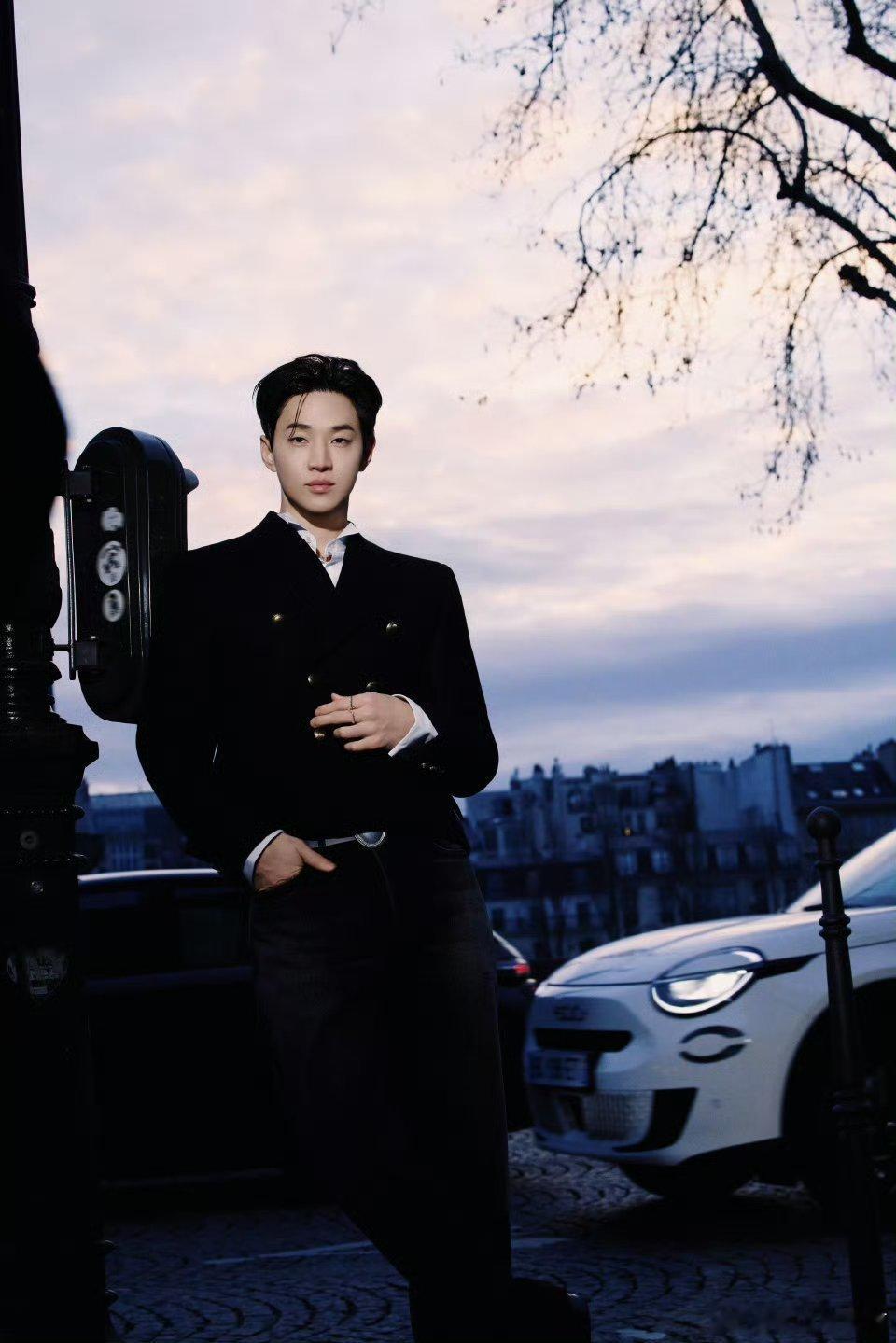 刘宪华 夯爆了刘宪华的魅力从来都不是转瞬即逝的惊艳，而是越了解越让人着迷的真诚与