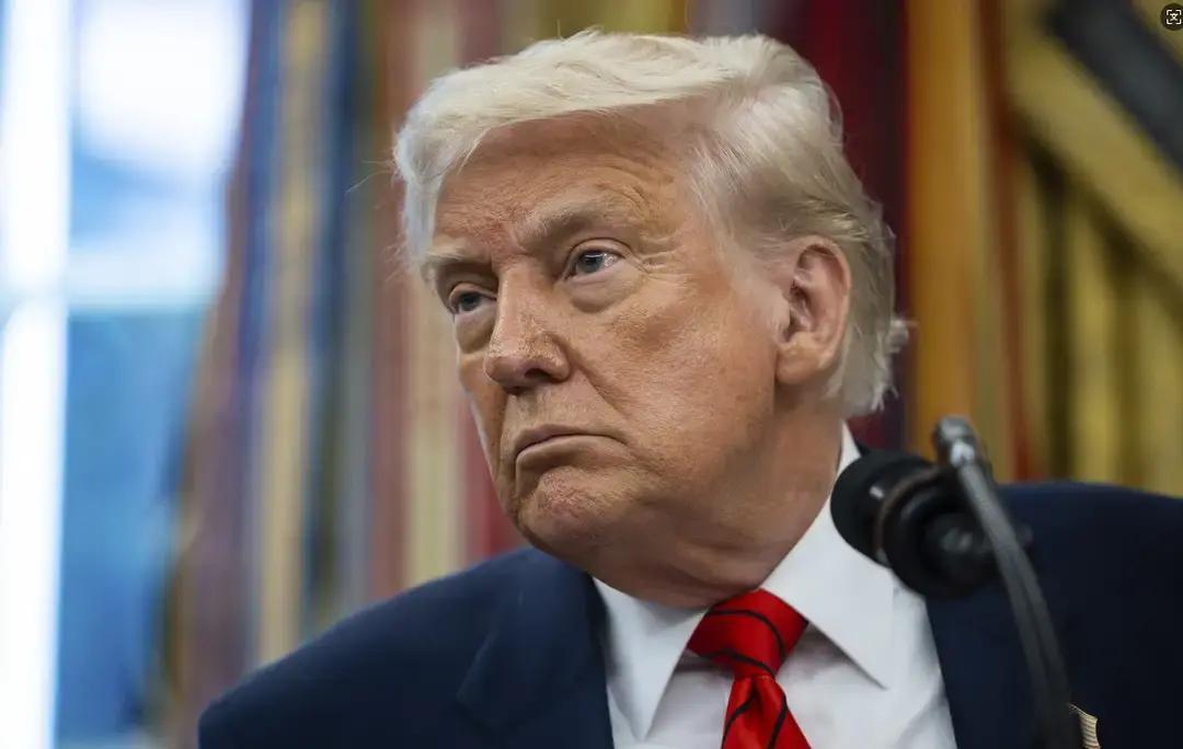 果不其然
 
美国那边突然宣布了一件事。
 
就在圣诞夜晚上，美军偷偷对委内瑞拉