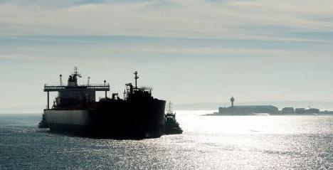 340 万桶俄油堵在中国近海，印度退单美国制裁，中国为啥不接？
 
麻烦看官老爷