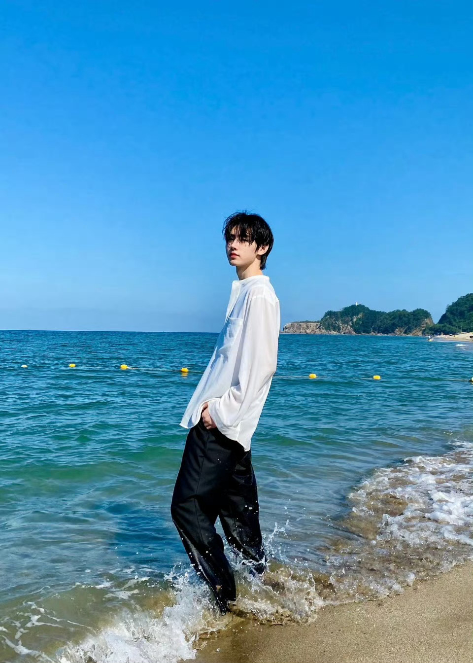 哦莫哦莫～清纯到一等一啊啊啊[舔屏][舔屏]海边少年太超过了朴成训朴成训门面舞担