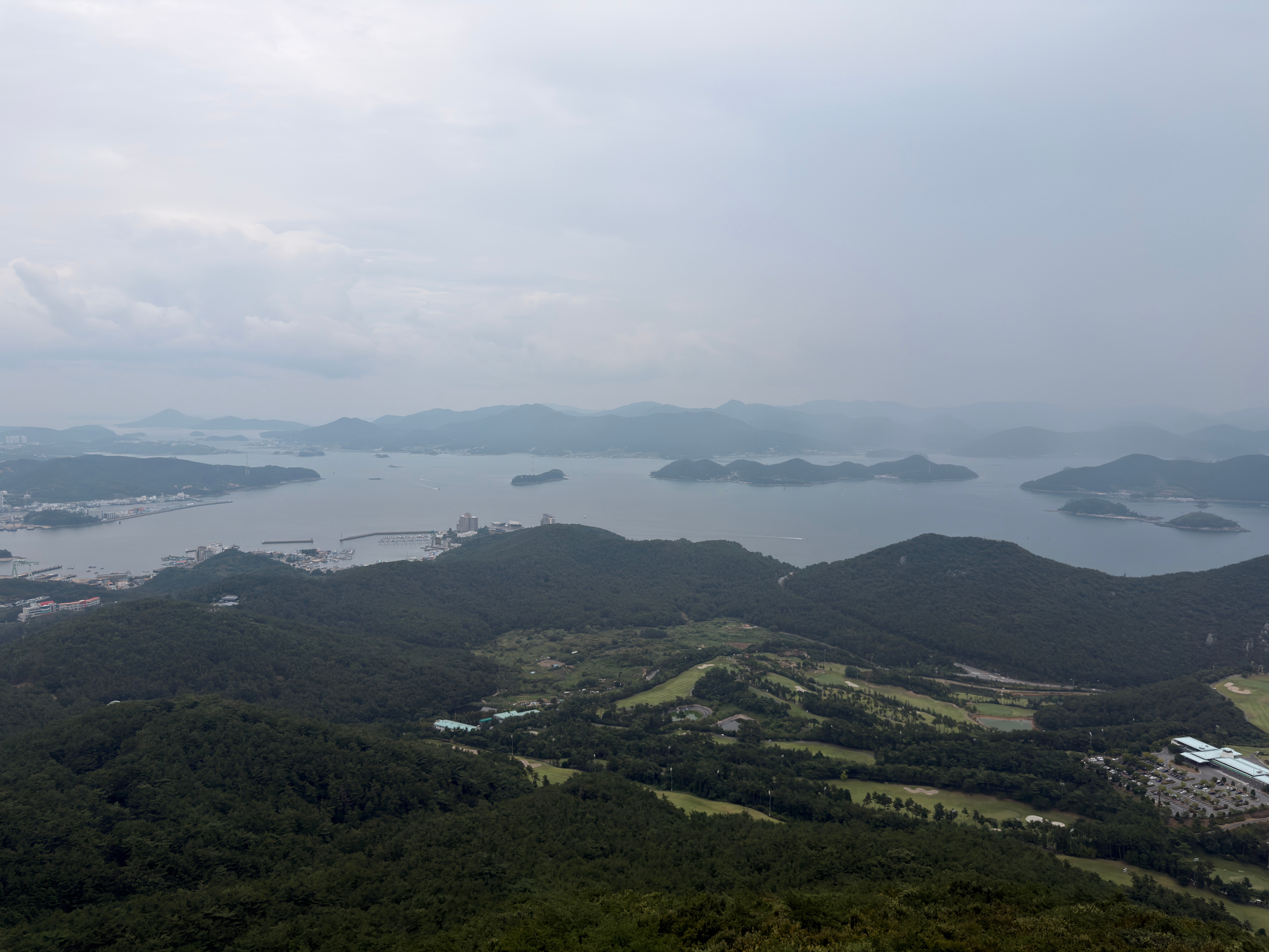 郑相炫 