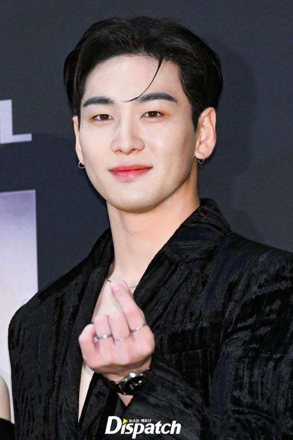 歌手姜东昊 将于29日作为陆军现役入伍。 