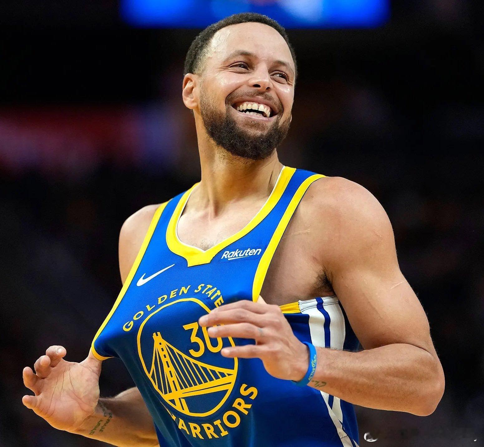 根据媒体报道，一切迹象显示，斯蒂芬库里不会穿最新款的UA联名球鞋——Curry 