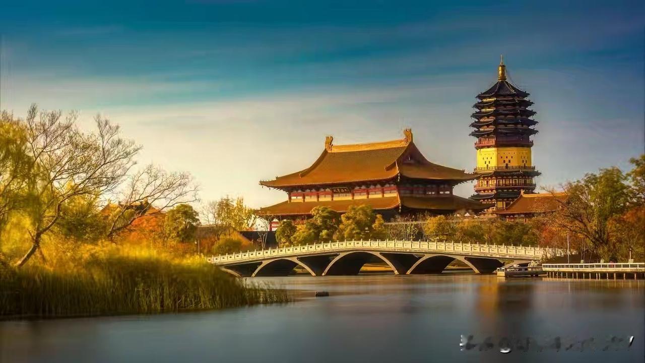 论证西溪是汉代海边滩涂的权威论述：
 
1. 地理环境：西溪在汉代是典型海边滩涂