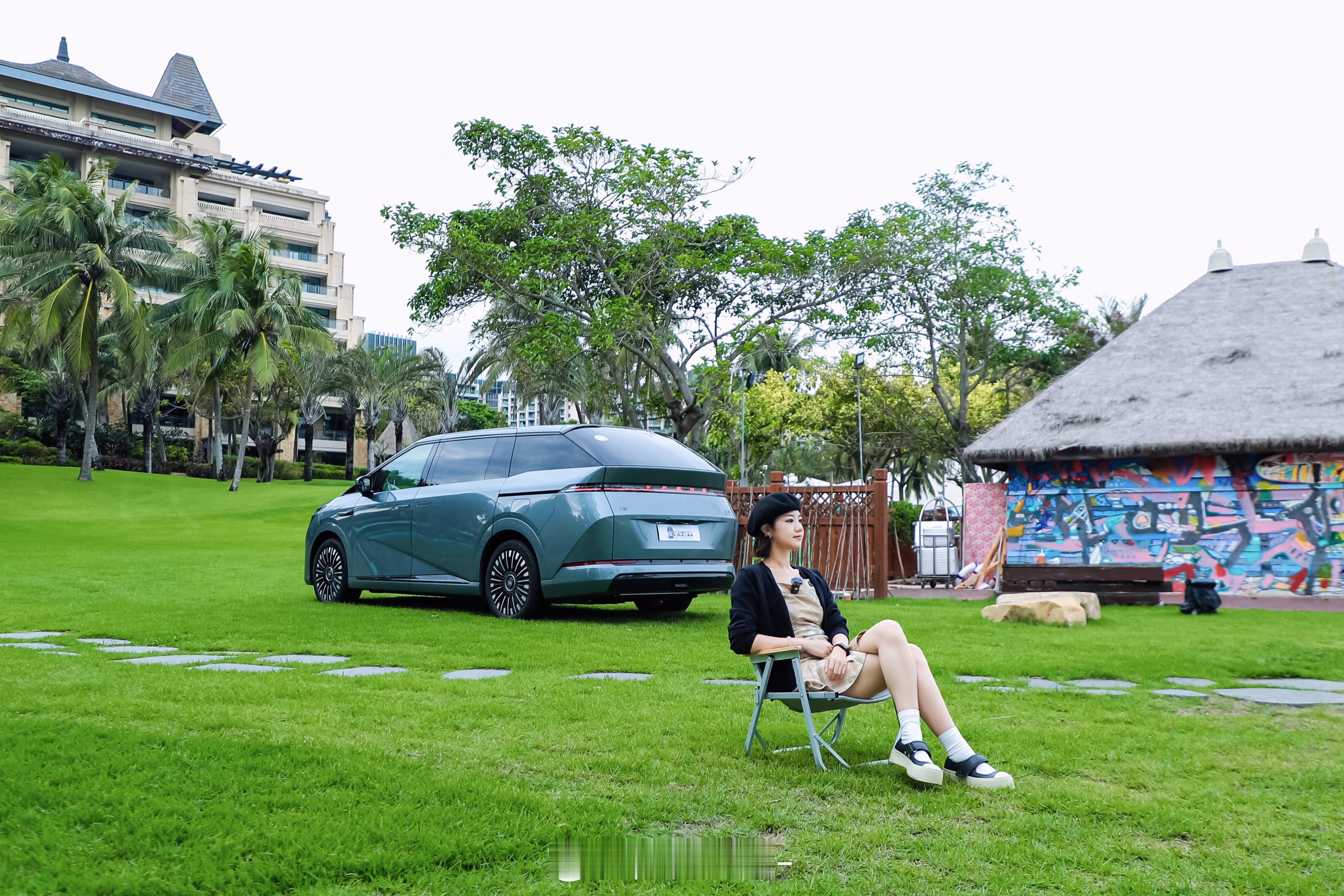 肉丸日记📔 分享一组我和小鹏X9超级增程的美图～拍摄的环境真的太好啦拍摄角度很