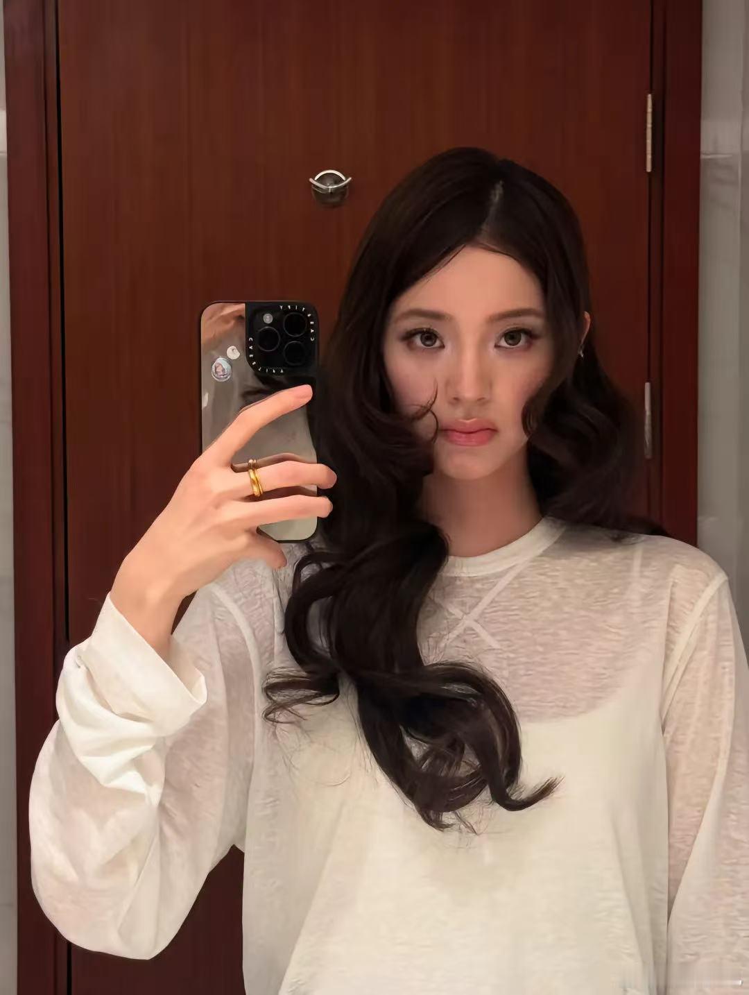 欧阳娜娜我少女时期的审美主义欧阳娜娜完全我少女时期的审美主义来的！一直以来的审美