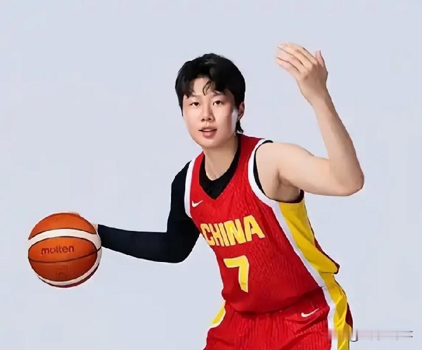 十人登场全部得分，替一人着急！两主力轮休，中国女篮依旧大胜泰国队。
今天上午，中
