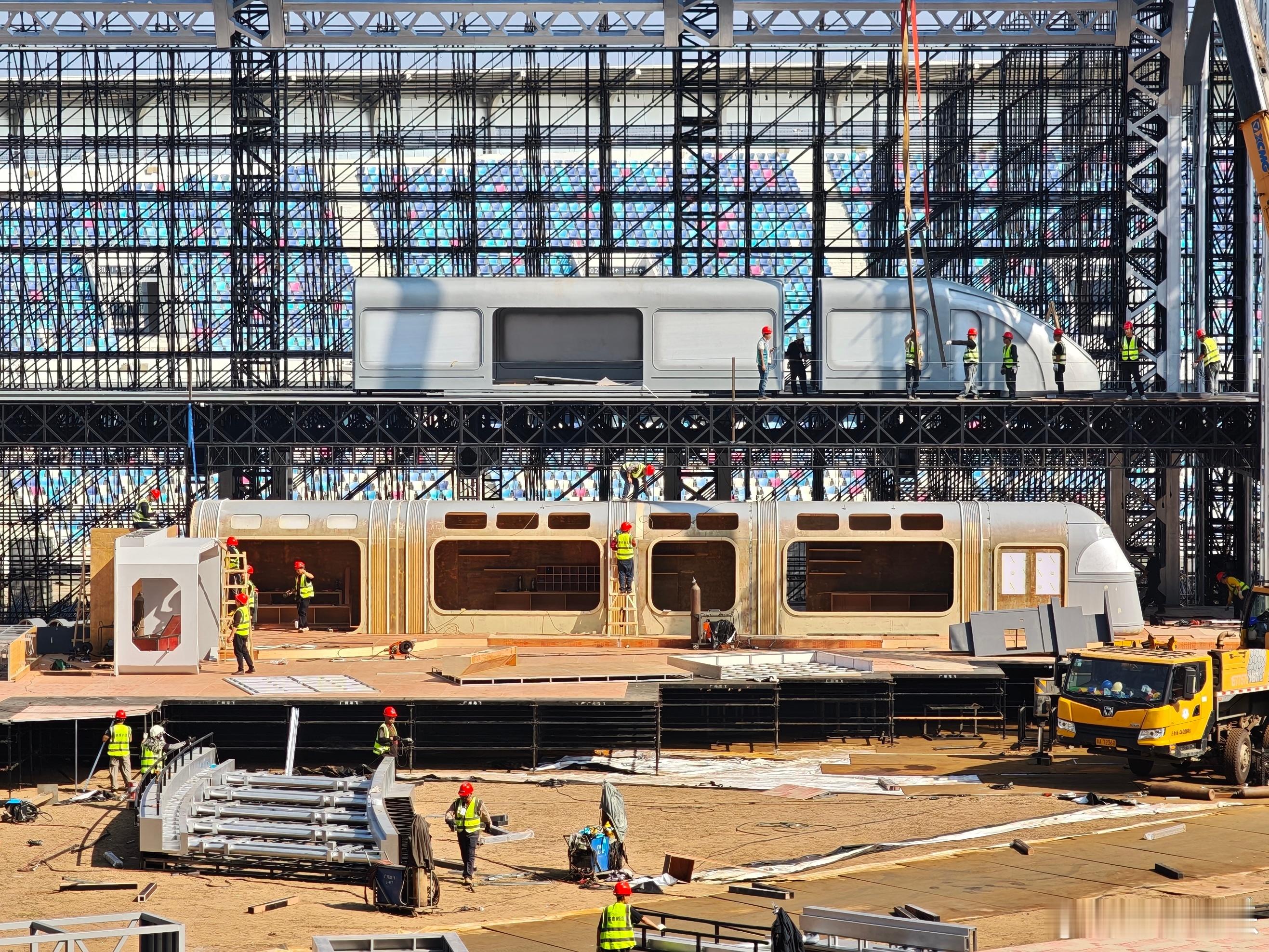 湖南卫视跨年主视觉湖南卫视跨年演唱会微博跨年狂欢节 如果真有高铁元素和赛博朋克的