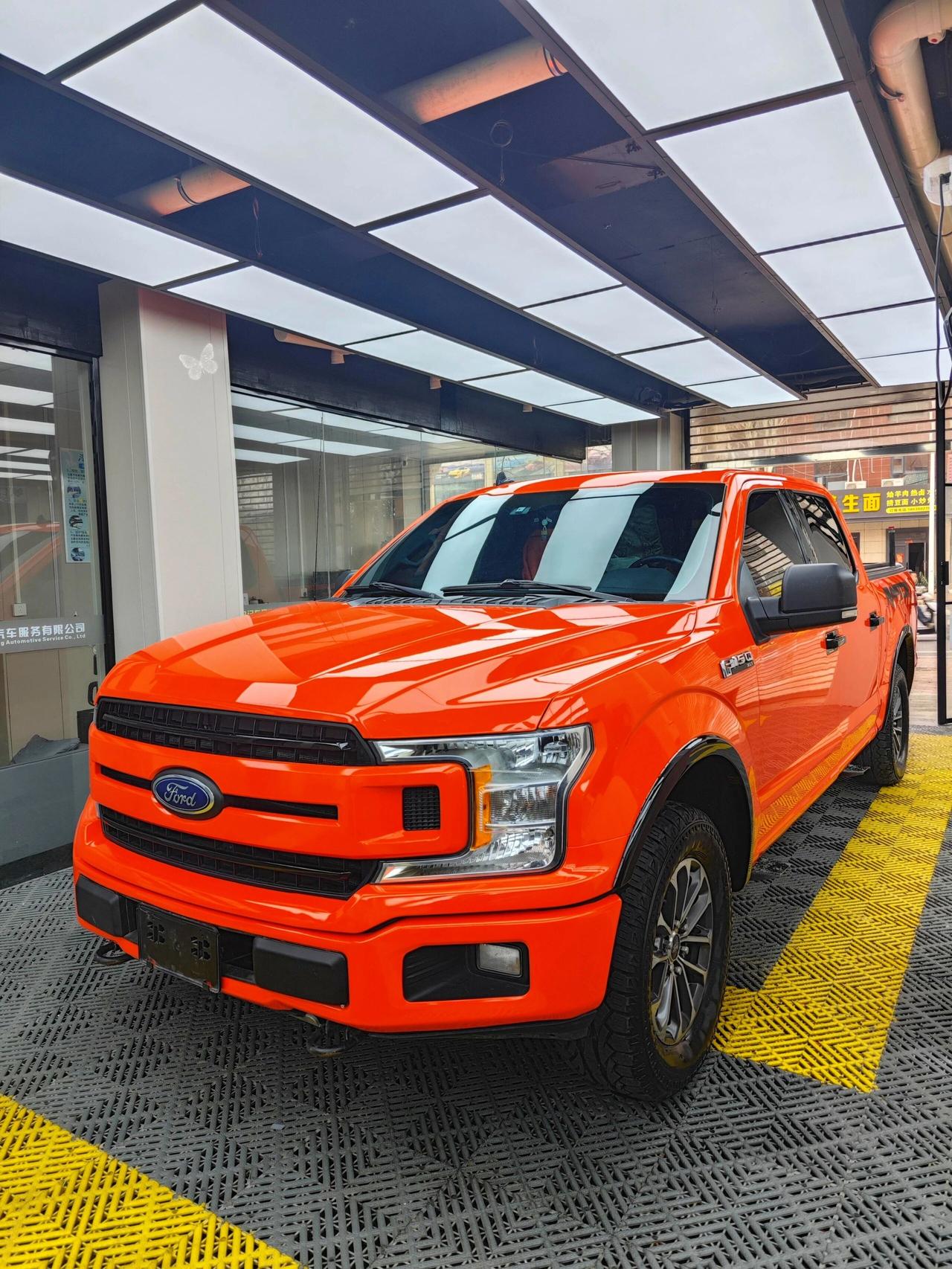 猛禽改色烈焰橙！这回头率绝对100%宝子们谁懂啊！谁说皮卡只能走硬汉路线，玩不了