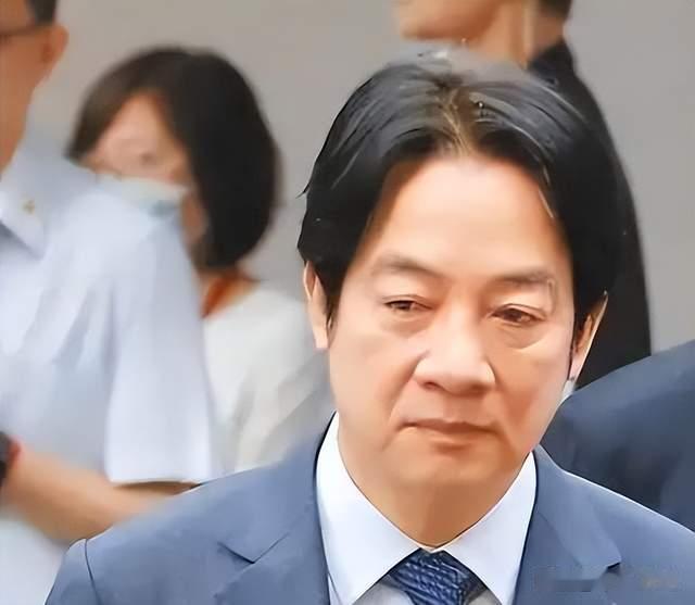 台湾当局去年底以资安和涉诈为由封禁小红书，结果禁令一出，小红书在岛内下载量不降反