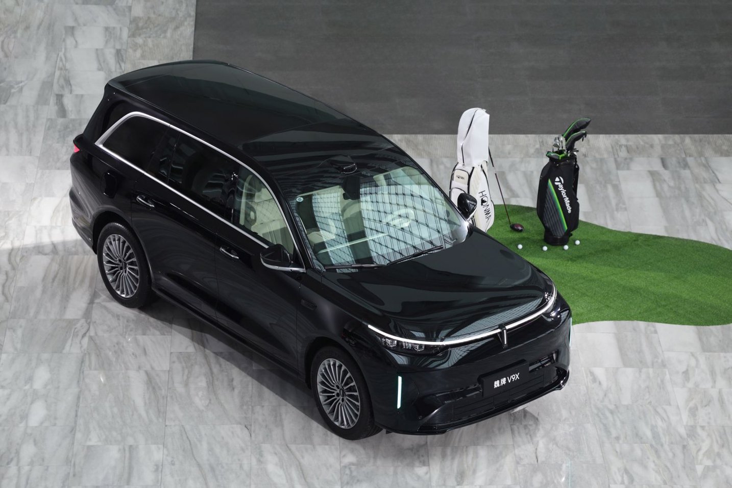 最近的9系产品很多，零跑D19发布，蔚来ES9和小鹏GX预售，接下来还有乐道L9