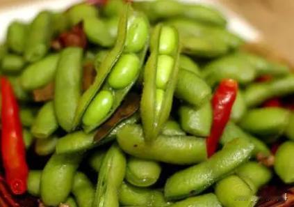 中国毛豆风靡欧洲！身价直接翻十倍，卖到12块钱一斤，网友：“花毛一体”是绝配！