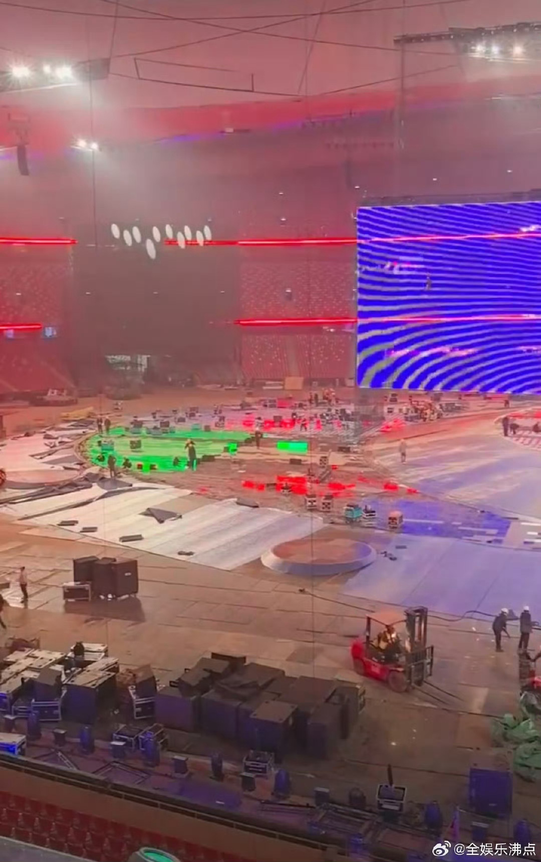 张杰鸟巢演唱会是1982闭幕式吧这波装修真的看傻了!张杰鸟巢演唱会直接把万平大舞