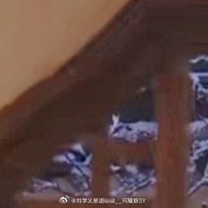 晚安心语 “关掉灯，星星才会更亮。晚安，独处的时光里，你也正发着光。” 