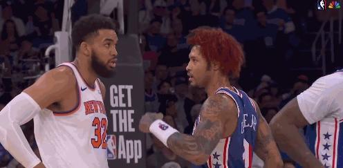 NBA赛场上的幽默瞬间：乌布雷再秀身高梗，唐斯被逗乐！

在尼克斯与76人的激烈