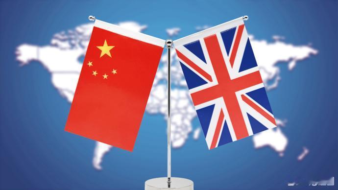中英经贸合作绝对能提升双边关系。2026年2月英国首相基尔·斯塔默访华，围绕经贸
