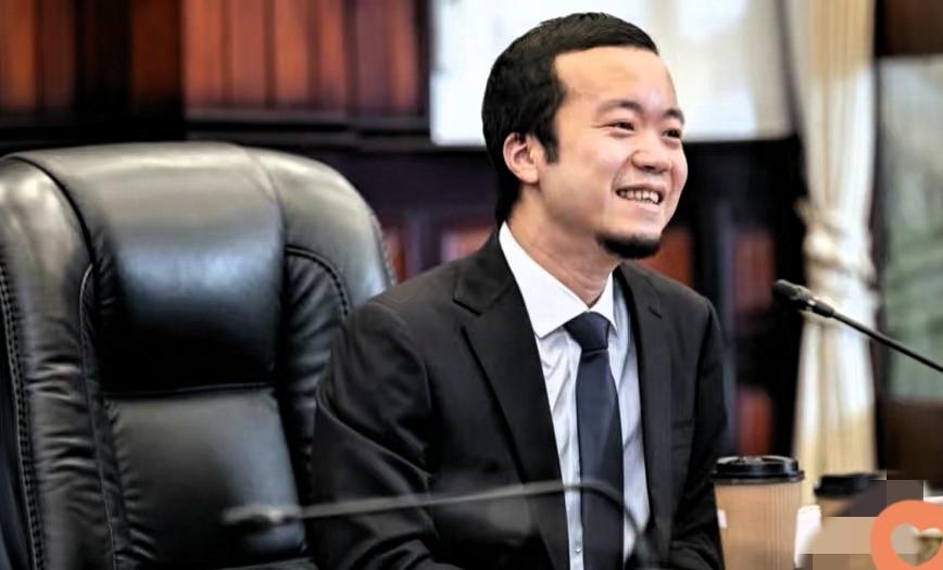 陈志被指控在柬埔寨全境建造和运营了至少十个专门用于诈骗的园区
在加密货币的世界里