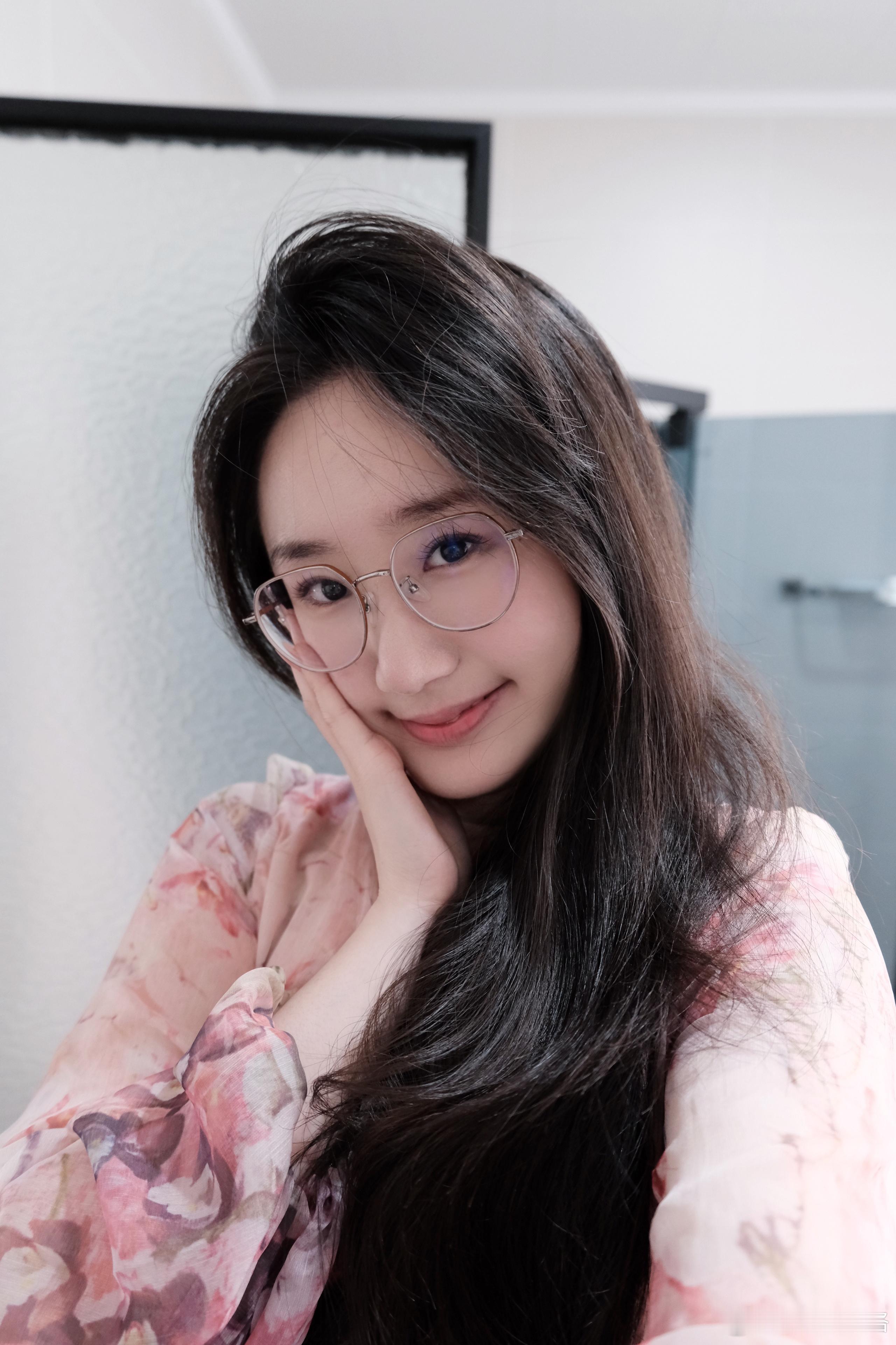 ㊗️大家新年快乐，都要幸福平安㊗️自己本命年顺顺顺！状态越来越好！更加勇敢自信美