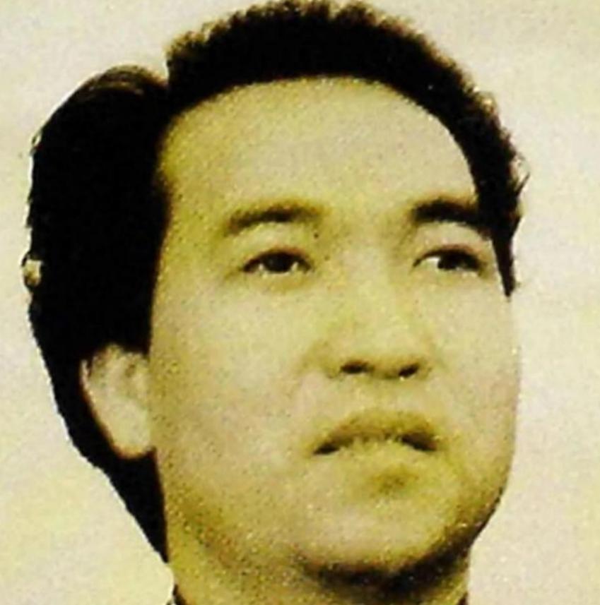 1991年，广东男子赵泰来，放弃中国国籍，转头加入英国。在英国，他打扮成乞丐，四
