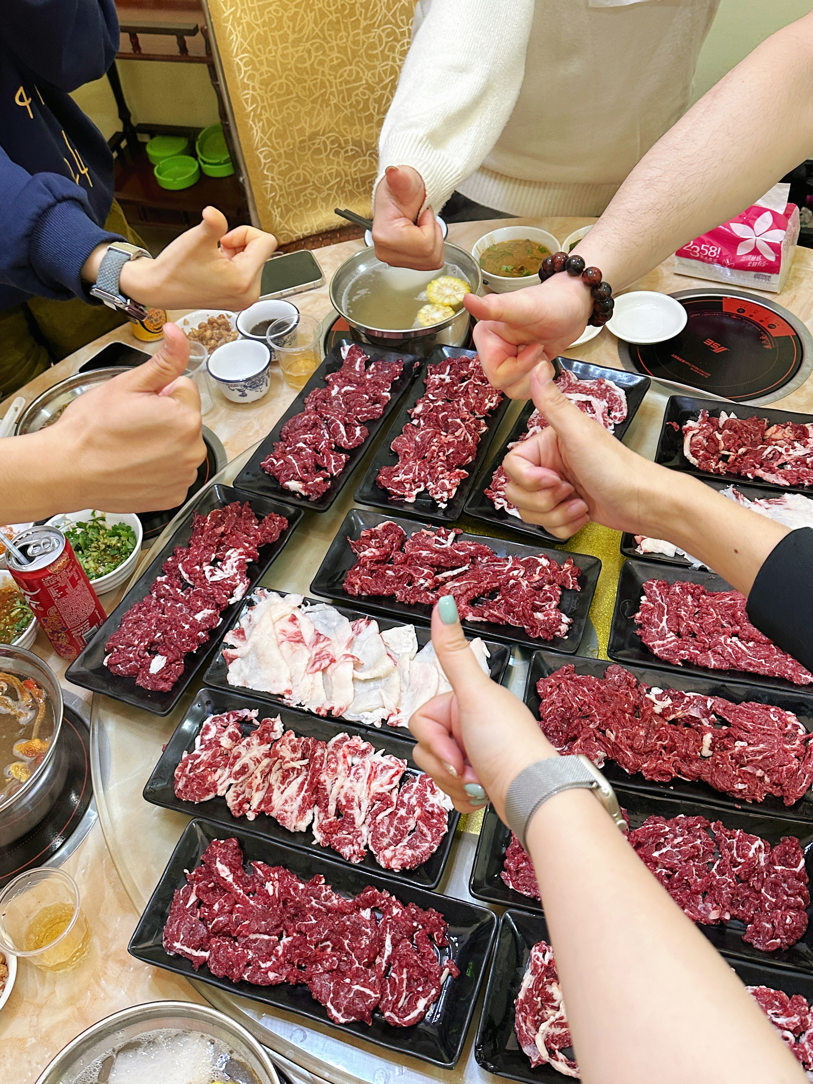 牛肉吃到饱…………快吃晕了  ​​​