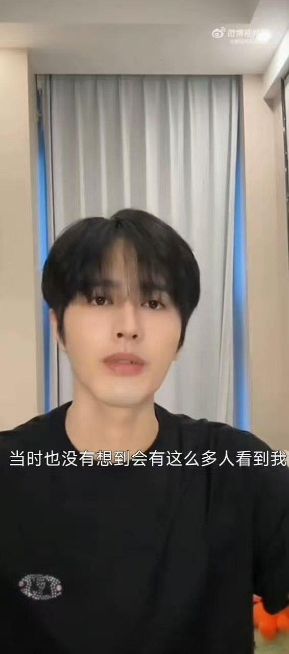 罗正说这些年一直在还经纪人的债别人只看见舞台上的亮眼表现，没人知道他悄悄扛了这么