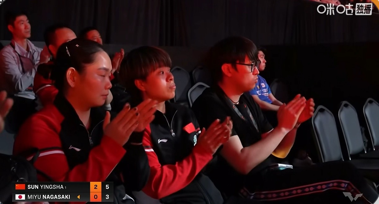 领导吃完饭回来了 