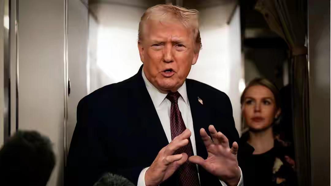 大快人心！特朗普刚对全球加新关税，就遭致命一击，数万亿美元赔偿压顶！
 
重磅暴