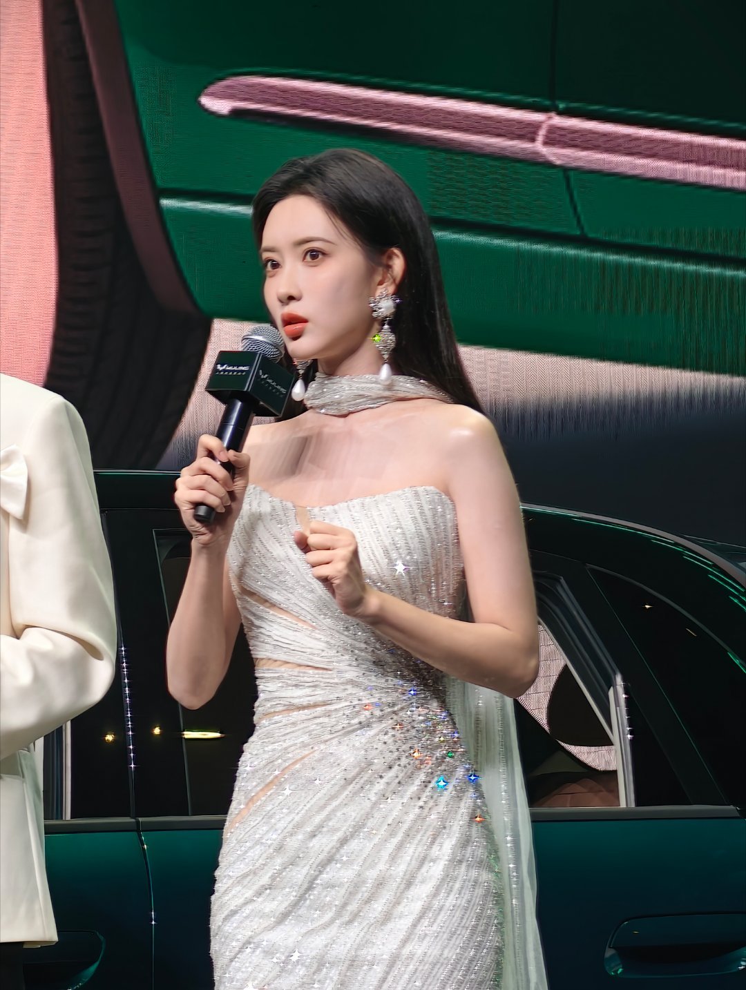 谁在现场看孟子义等待上台的样子好可爱缤果pro孟子义 杭州·杭州大会展中心