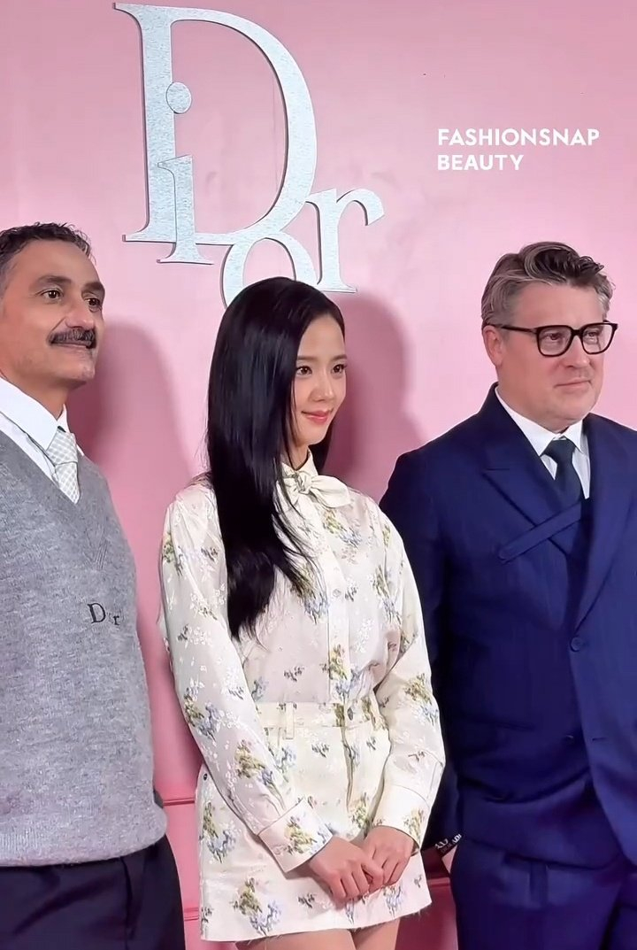 JISOO 与 Francis Kurkdjian和 Nicolas Berna