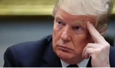 真敢往伊朗扔核弹？

我敢打赌，美国要是真砸下这颗战术核弹，第二天最先吓破胆的绝